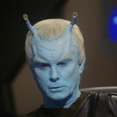 A screencap of Commander Shran.